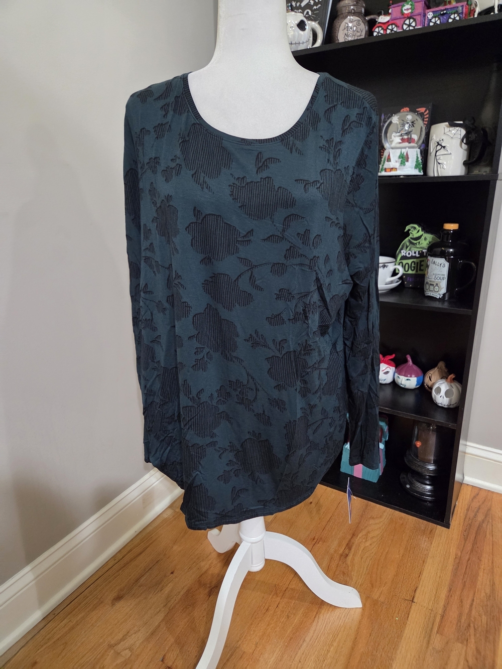 Apt. 9 Black Floral-Textured Long Sleeve Scoop Neck Top